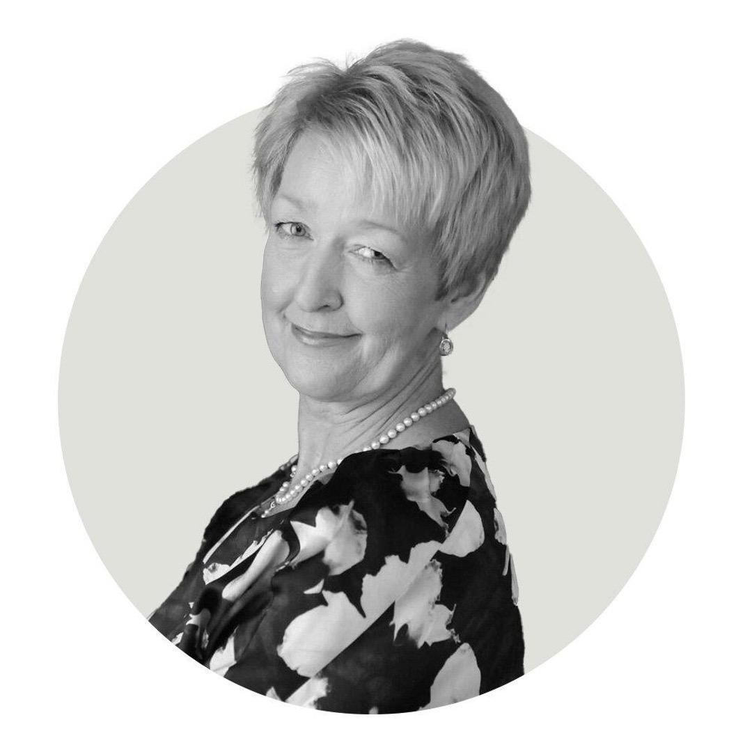 Dr. Stefanie Babst